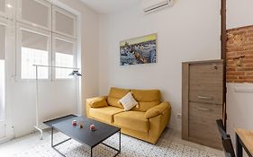 Galileo Apartment